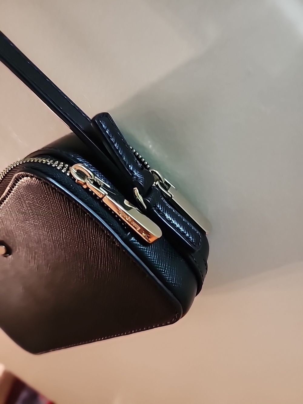 Kate Spade Lauren Black Saffiano Leather Camera Crossbody with Gold Accent - Picture 3 of 13